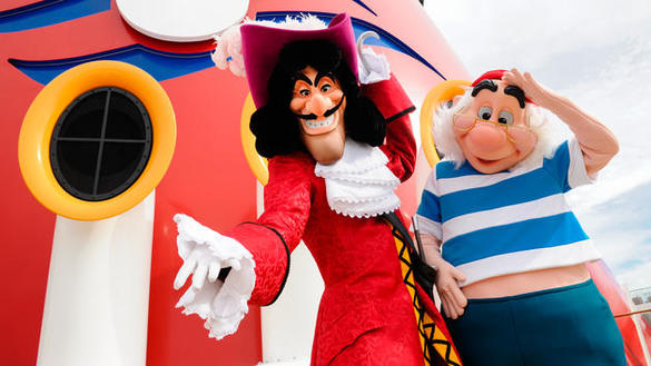 Disney Cruise Lines Disney Dream character-greetings-00.jpg